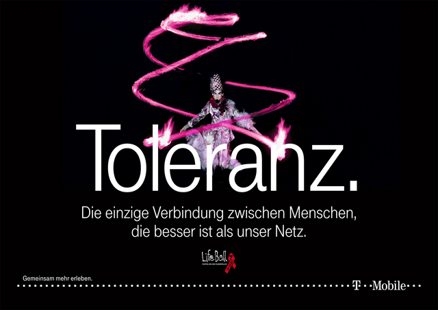 Feurige Inszenierung des T-Mobile Netzes: T-Mobile erneut einer der Hauptsponsoren des Life Ball