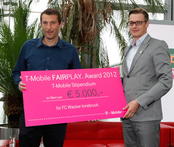 Bundesliga Kick-off: T-Mobile vergibt FAIRPLAY.Award für Nachwuchsfußballer